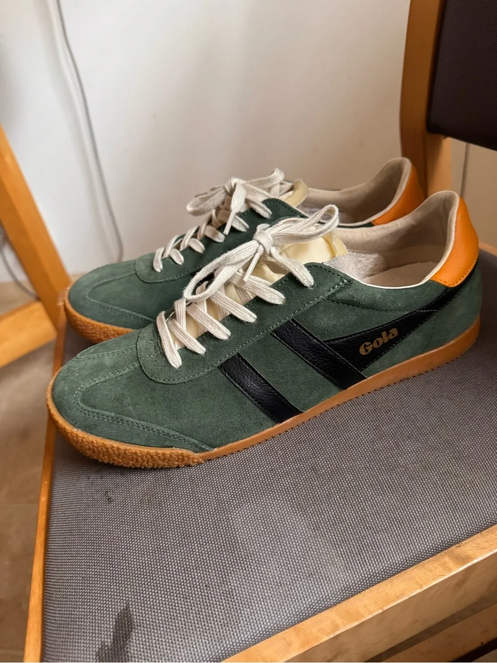 Gola Elan Men's Green Suede Sneakers with Yellow. Orange heel. - Picture 3 of 10